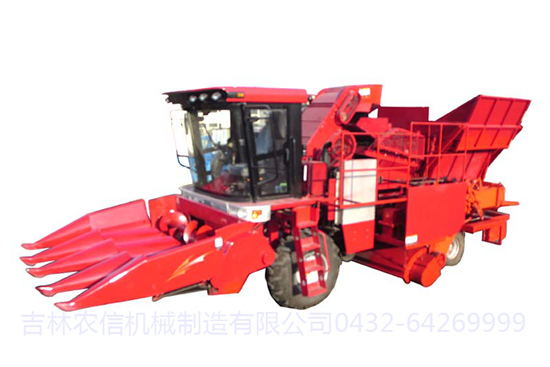 4YZD-4玉米收(shōu)獲稭稈打(dǎ)捆聯合作(zuò)業機