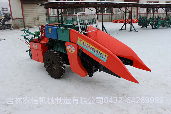 4YZ-1玉(yu)米聯合收獲機