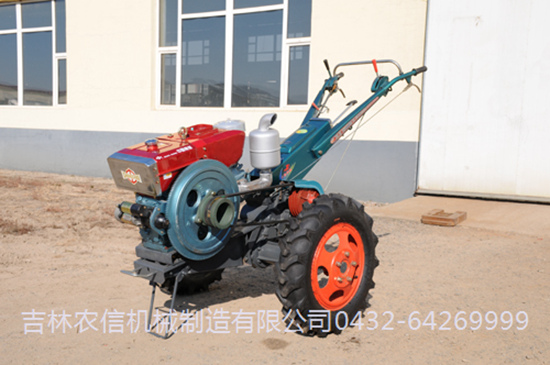 NX181型(xing)四驅手扶拖拉機(ji)