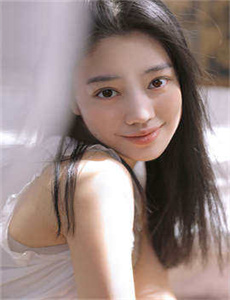 《开裆裤美女-双男主有车车的视频免费》